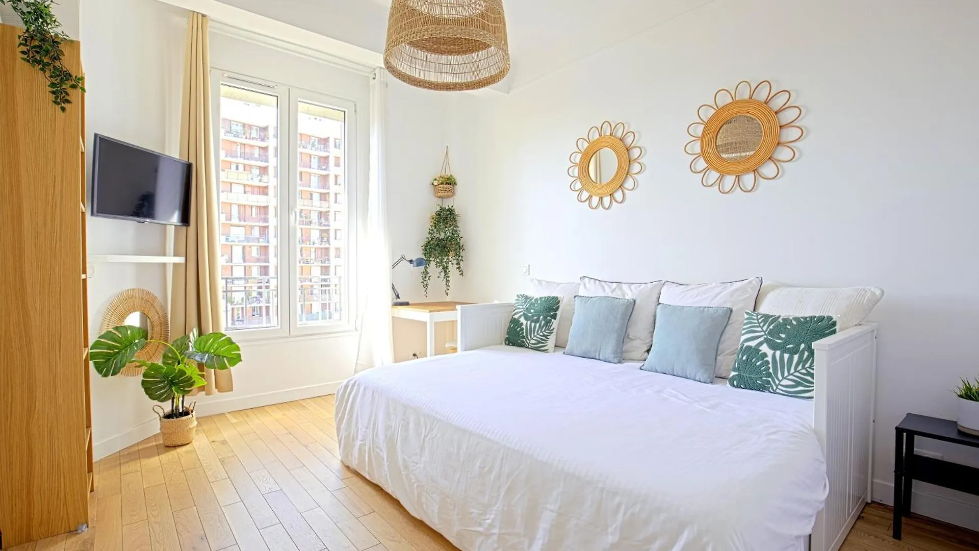 Top Floor Studio Near Montmartre Paris